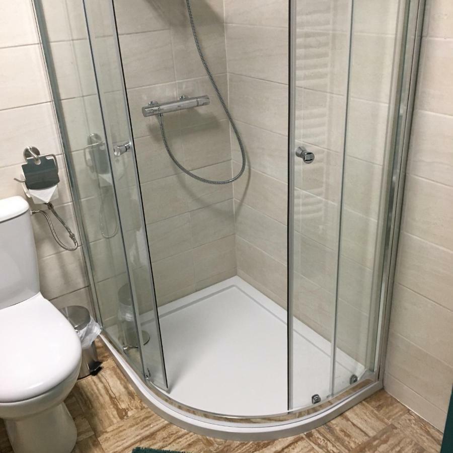 Chambre Double avec Sauna et Accès au Jardin